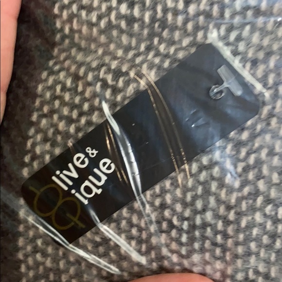 Scarf - Picture 3 of 3